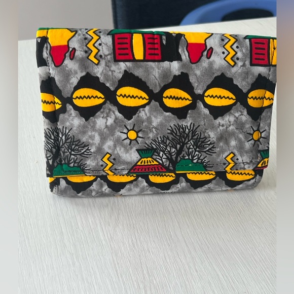 Colorful Patterned Clutch - Picture 1 of 4